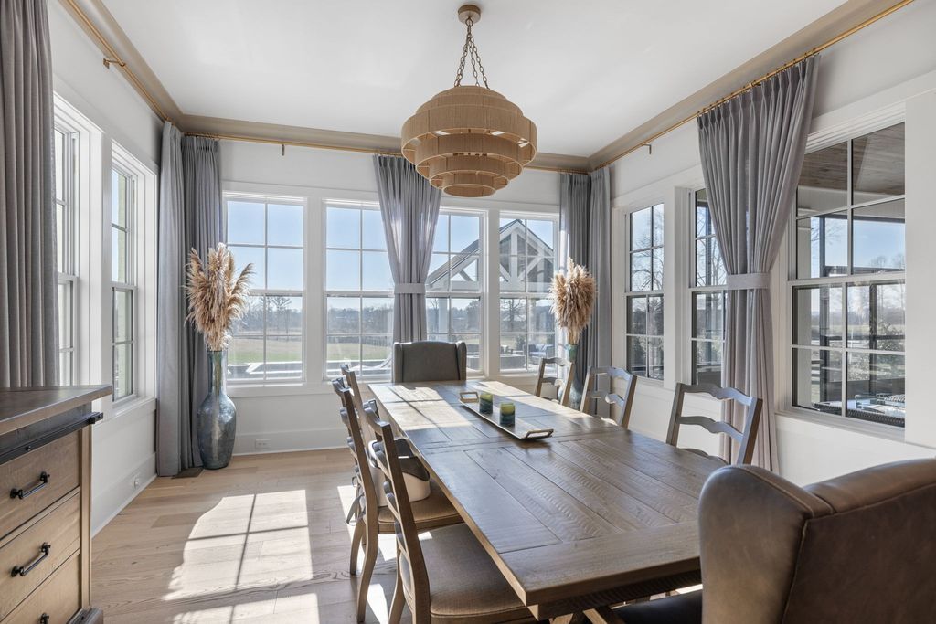 Gorgeous 2 Acre Estate with Private Gated Entrance in Tennessee Offered at 3.2 Million 14
