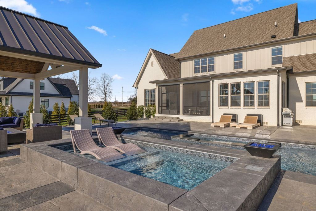 Gorgeous 2 Acre Estate with Private Gated Entrance in Tennessee Offered at 3.2 Million 38