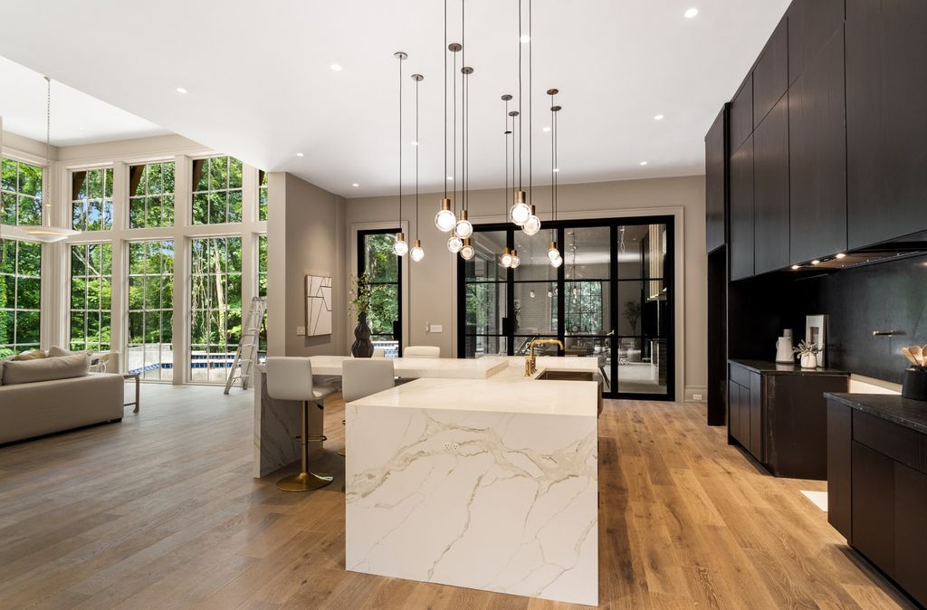 Impeccable 2 Acre Estate in the Scenic Hills of Forest Hills Nashville Asking 9999999 12