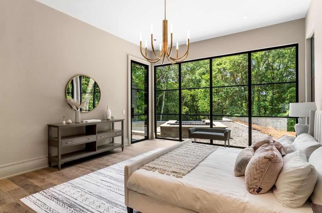 Impeccable 2 Acre Estate in the Scenic Hills of Forest Hills Nashville Asking 9999999 24