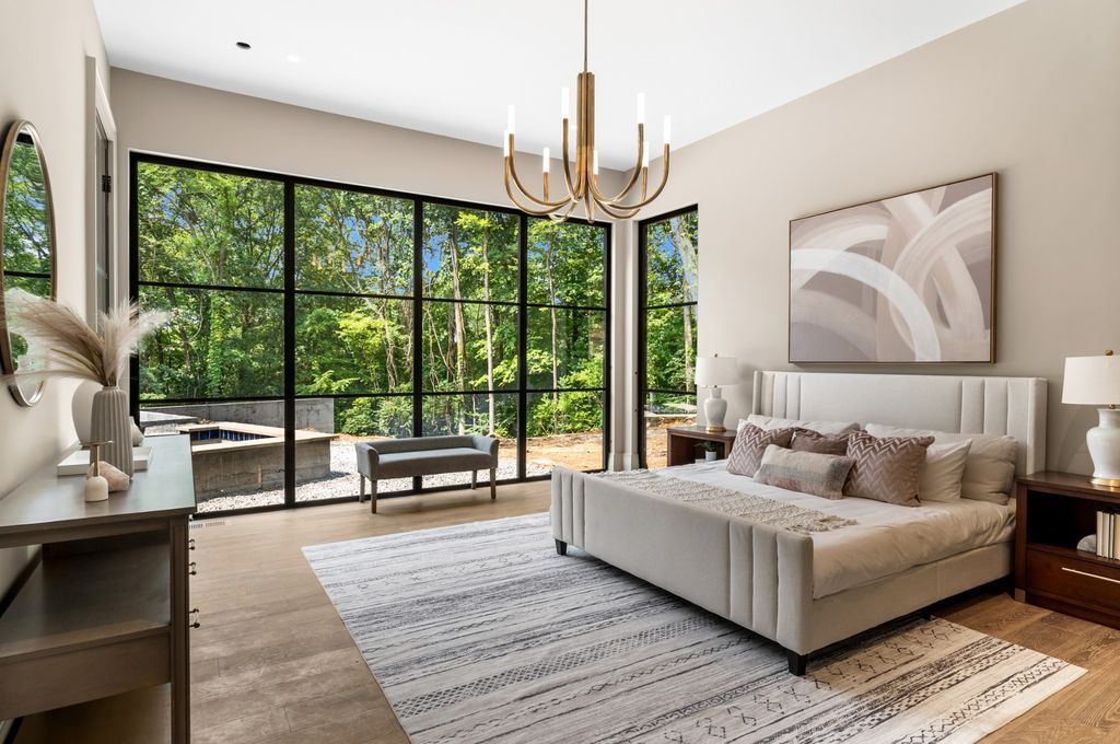 Impeccable 2 Acre Estate in the Scenic Hills of Forest Hills Nashville Asking 9999999 25