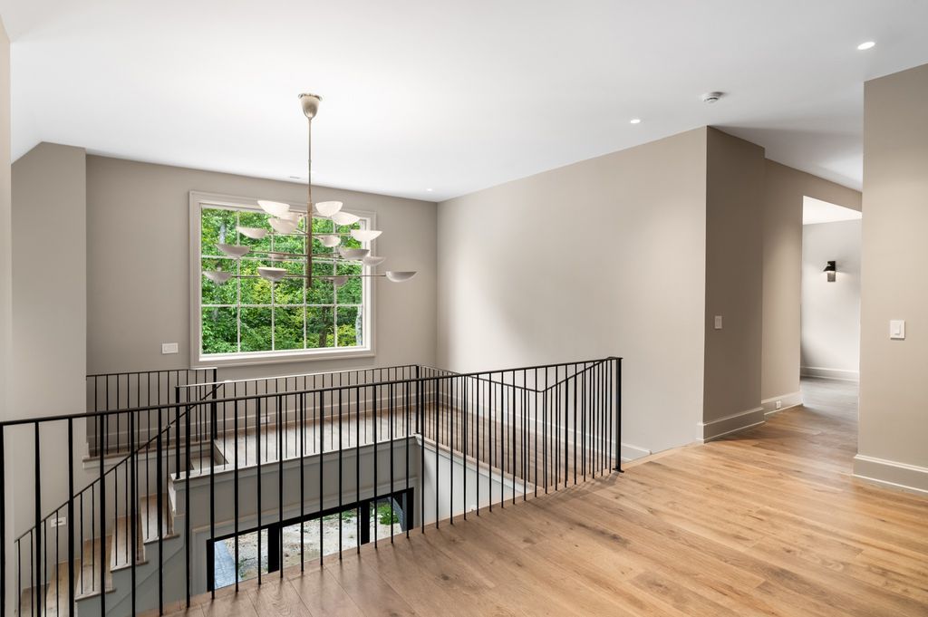 Impeccable 2 Acre Estate in the Scenic Hills of Forest Hills Nashville Asking 9999999 28