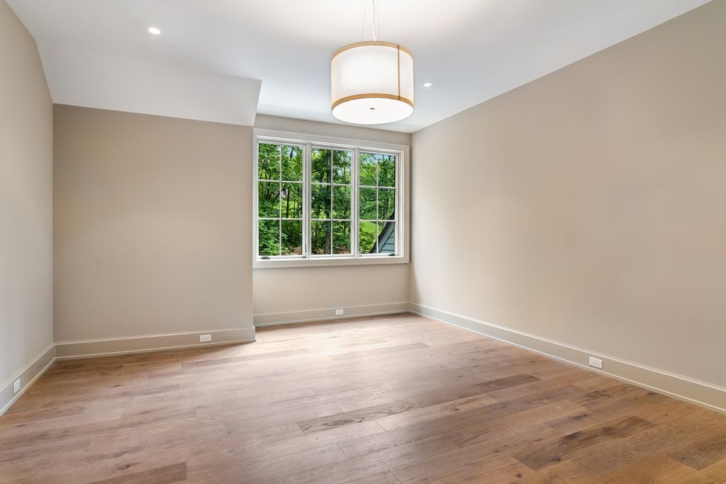 Impeccable 2 Acre Estate in the Scenic Hills of Forest Hills Nashville Asking 9999999 35