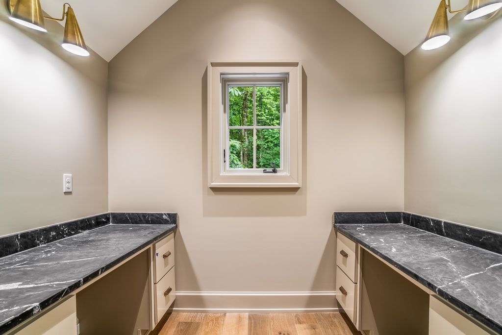 Impeccable 2 Acre Estate in the Scenic Hills of Forest Hills Nashville Asking 9999999 37