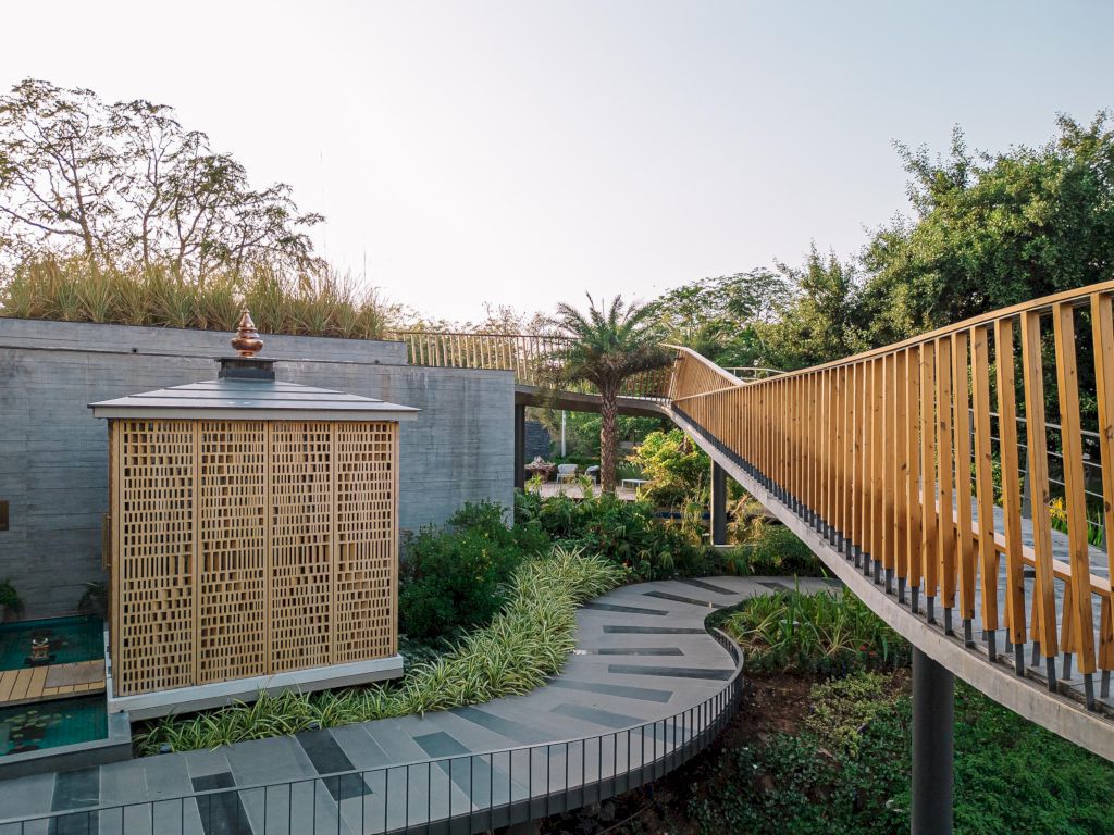 Link House Unconventional Luxury Unfolding by Openideas Architects 14