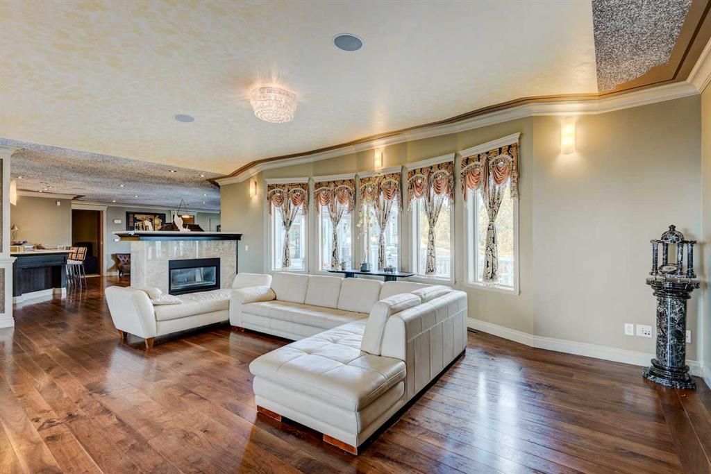 Luxurious Living Awe Inspiring Architectural Masterpiece in Alberta Canada Listed at C6888888 33