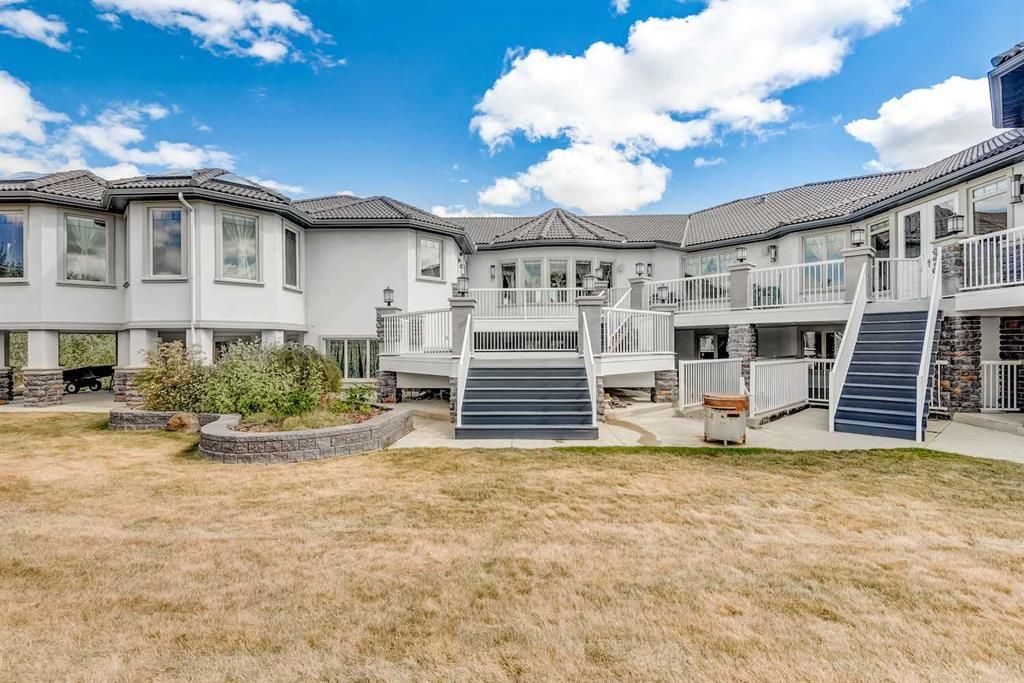 Luxurious Living Awe Inspiring Architectural Masterpiece in Alberta Canada Listed at C6888888 39