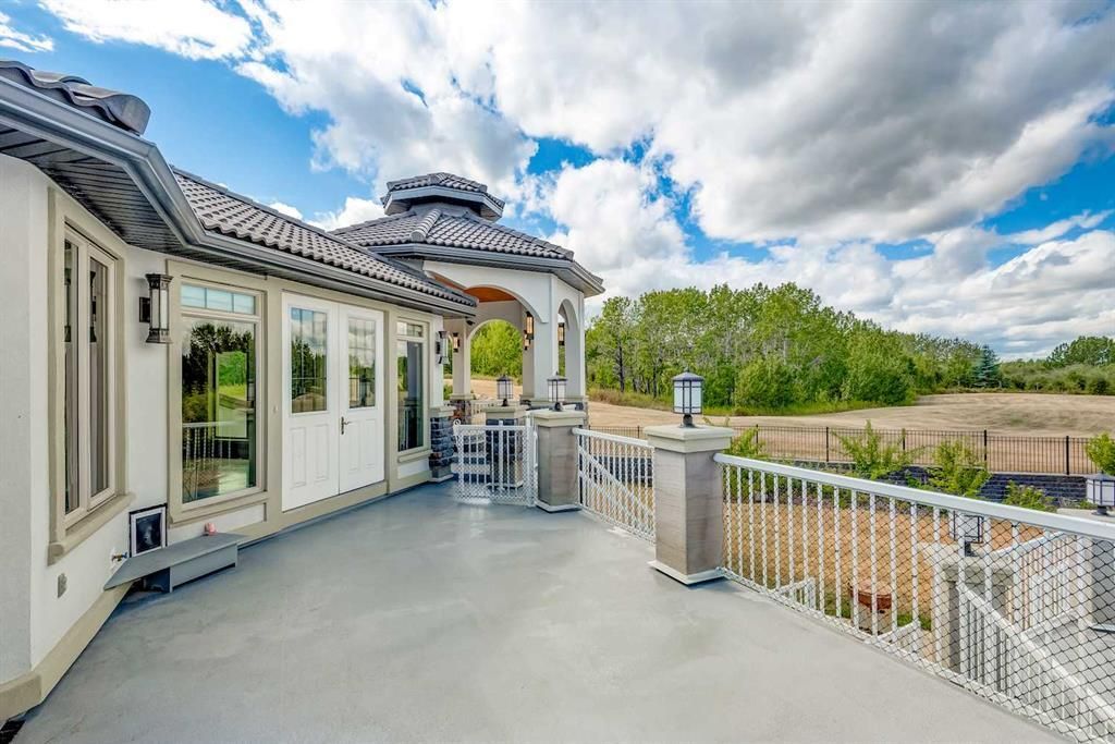 Luxurious Living Awe Inspiring Architectural Masterpiece in Alberta Canada Listed at C6888888 42