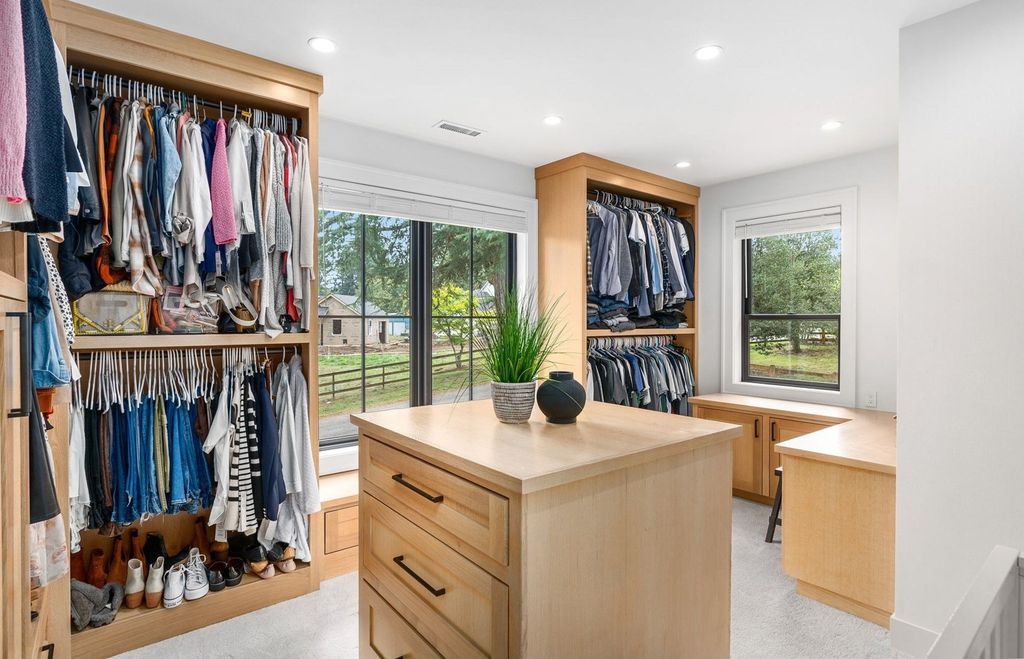 Luxurious Living in Oregon A Masterpiece of Excellence at 2.95 Million 17