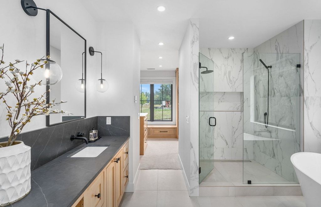 Luxurious Living in Oregon A Masterpiece of Excellence at 2.95 Million 19