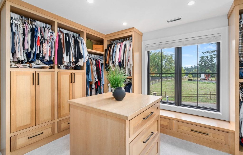 Luxurious Living in Oregon A Masterpiece of Excellence at 2.95 Million 20