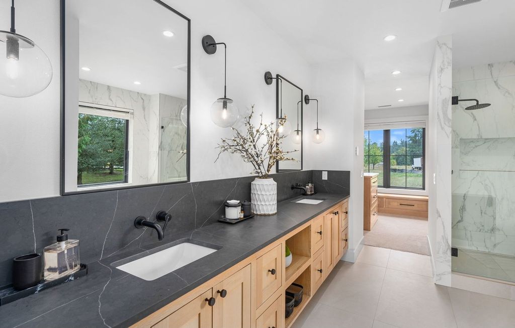 Luxurious Living in Oregon A Masterpiece of Excellence at 2.95 Million 21