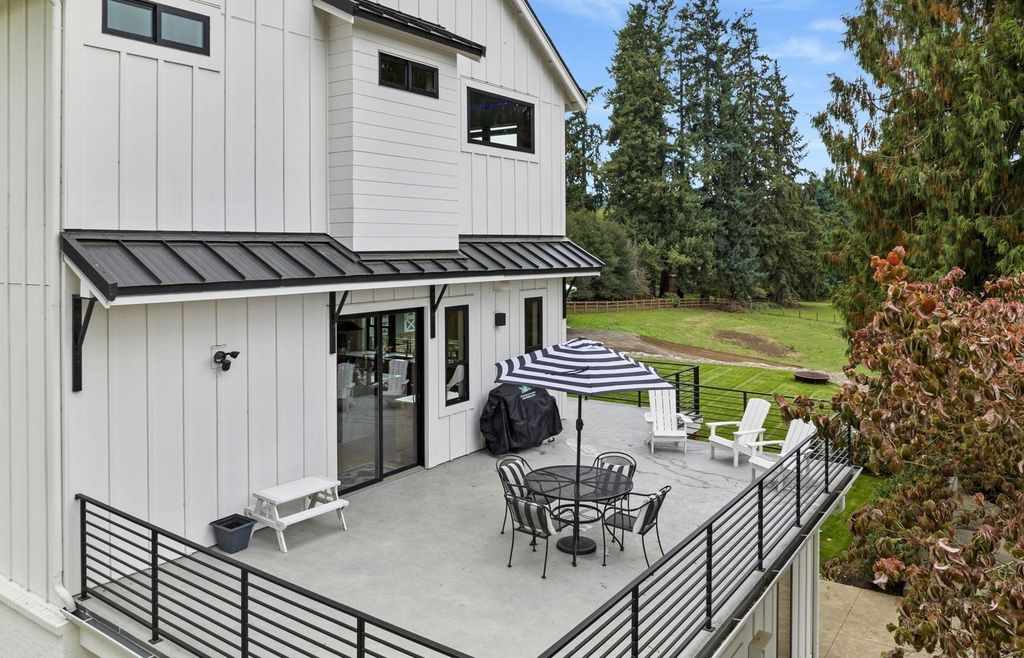Luxurious Living in Oregon A Masterpiece of Excellence at 2.95 Million 33