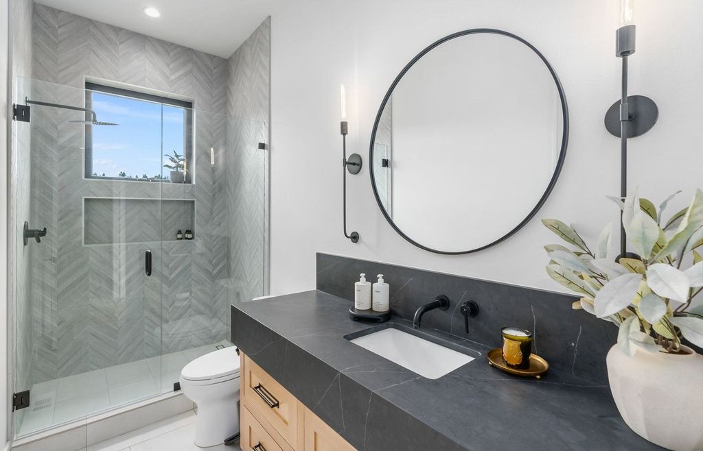 Luxurious Living in Oregon A Masterpiece of Excellence at 2.95 Million 35
