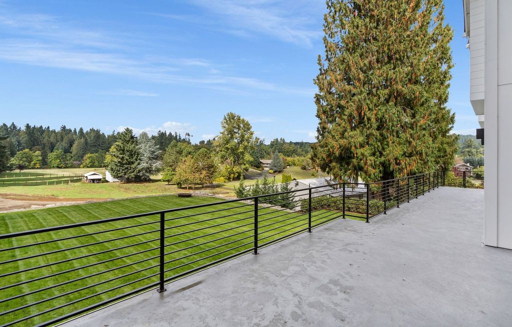 Luxurious Living in Oregon A Masterpiece of Excellence at 2.95 Million 41