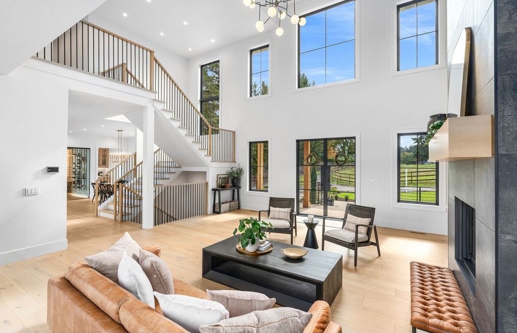 Luxurious Living in Oregon A Masterpiece of Excellence at 2.95 Million 43