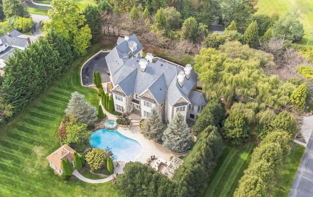 Luxury Retreat in Great Falls Immerse Yourself in Tranquility with a Stunning Custom Home on 2 Acres Priced at 4950999 1