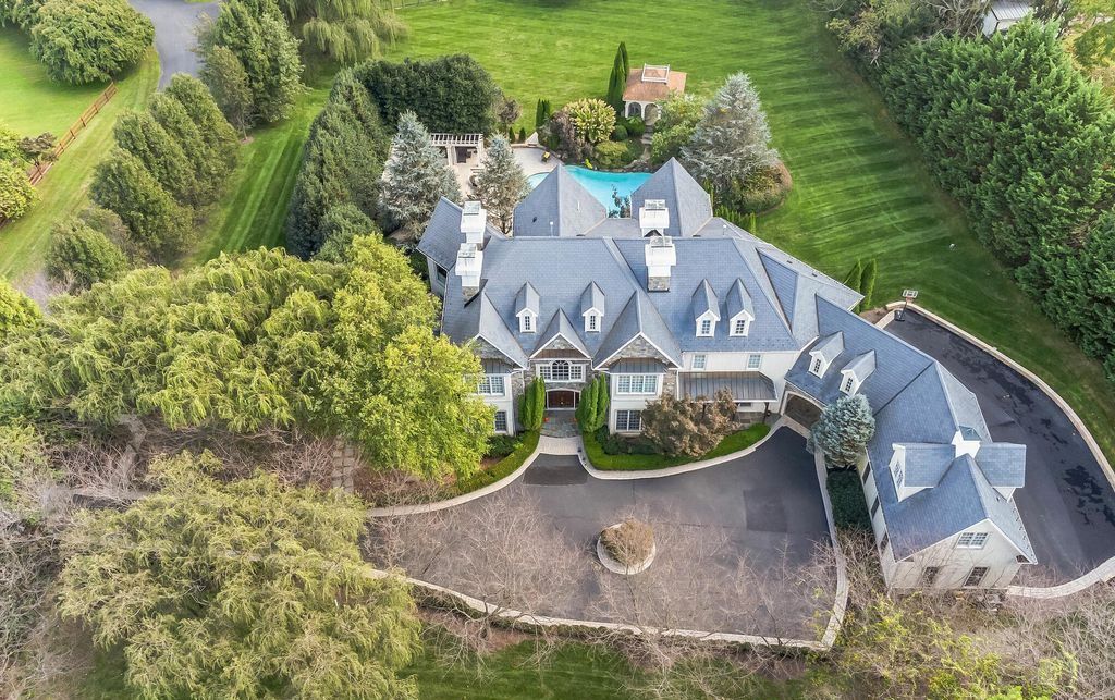 Luxury Retreat in Great Falls Immerse Yourself in Tranquility with a Stunning Custom Home on 2 Acres Priced at 4950999 14