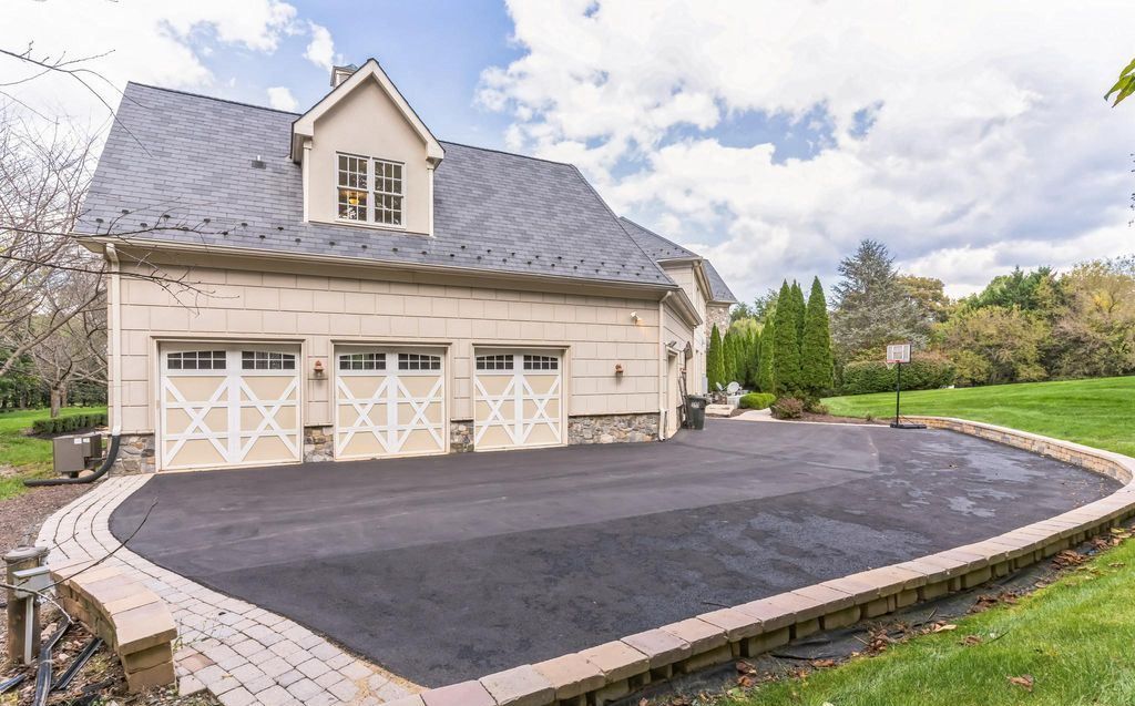 Luxury Retreat in Great Falls Immerse Yourself in Tranquility with a Stunning Custom Home on 2 Acres Priced at 4950999 52
