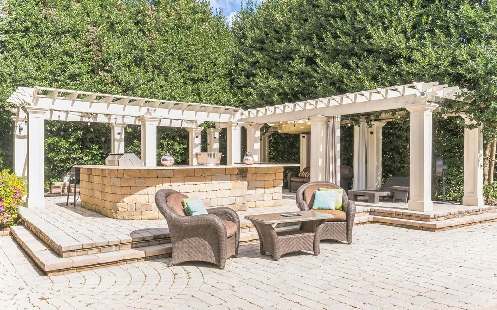 Luxury Retreat in Great Falls Immerse Yourself in Tranquility with a Stunning Custom Home on 2 Acres Priced at 4950999 55