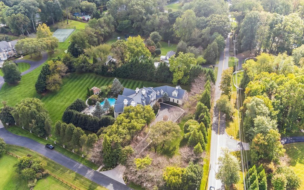 Luxury Retreat in Great Falls Immerse Yourself in Tranquility with a Stunning Custom Home on 2 Acres Priced at 4950999 6