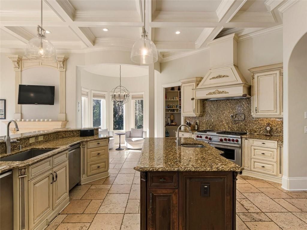 Mediterranean Oasis in Roswell Georgia An Artful Blend of Privacy and Versatility Listed at 4275 Million 23