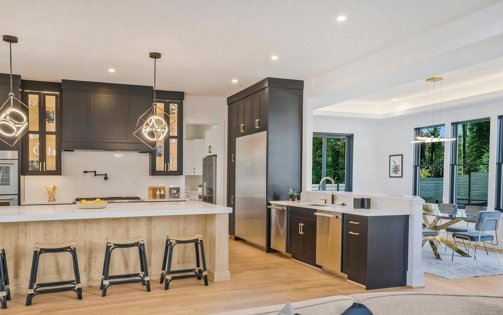Modern Elegance Meets Open Spaces A Spectacular Prairie Style Home in McLean Offered at 4299999 12