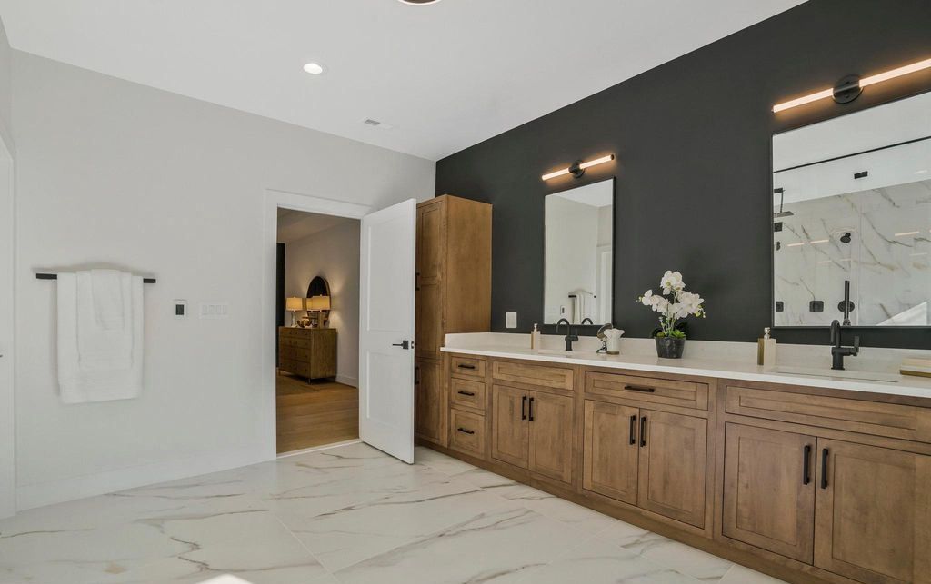 Modern Elegance Meets Open Spaces A Spectacular Prairie Style Home in McLean Offered at 4299999 29