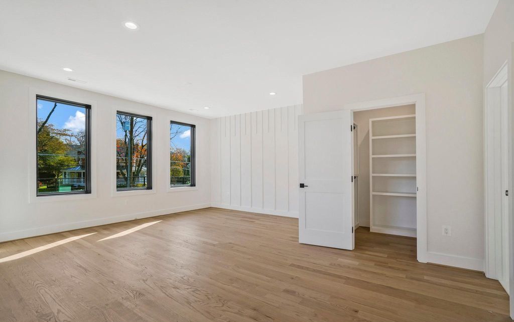 Modern Elegance Meets Open Spaces A Spectacular Prairie Style Home in McLean Offered at 4299999 30