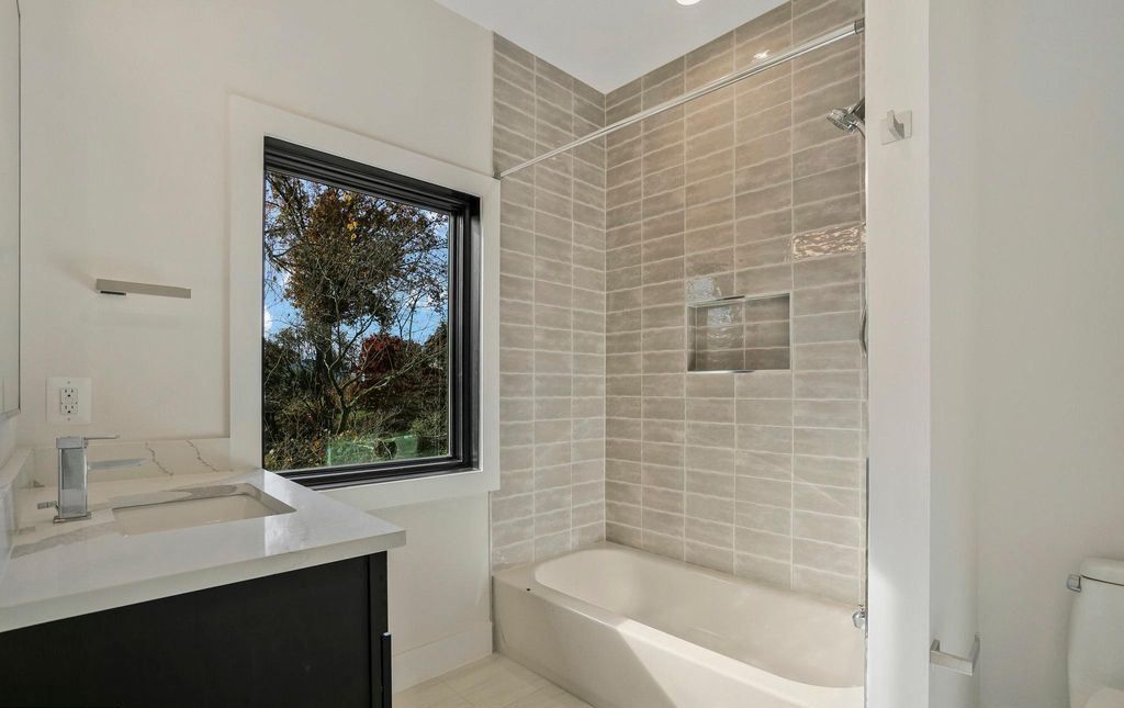 Modern Elegance Meets Open Spaces A Spectacular Prairie Style Home in McLean Offered at 4299999 31