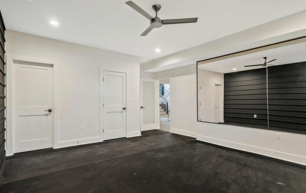 Modern Elegance Meets Open Spaces A Spectacular Prairie Style Home in McLean Offered at 4299999 43