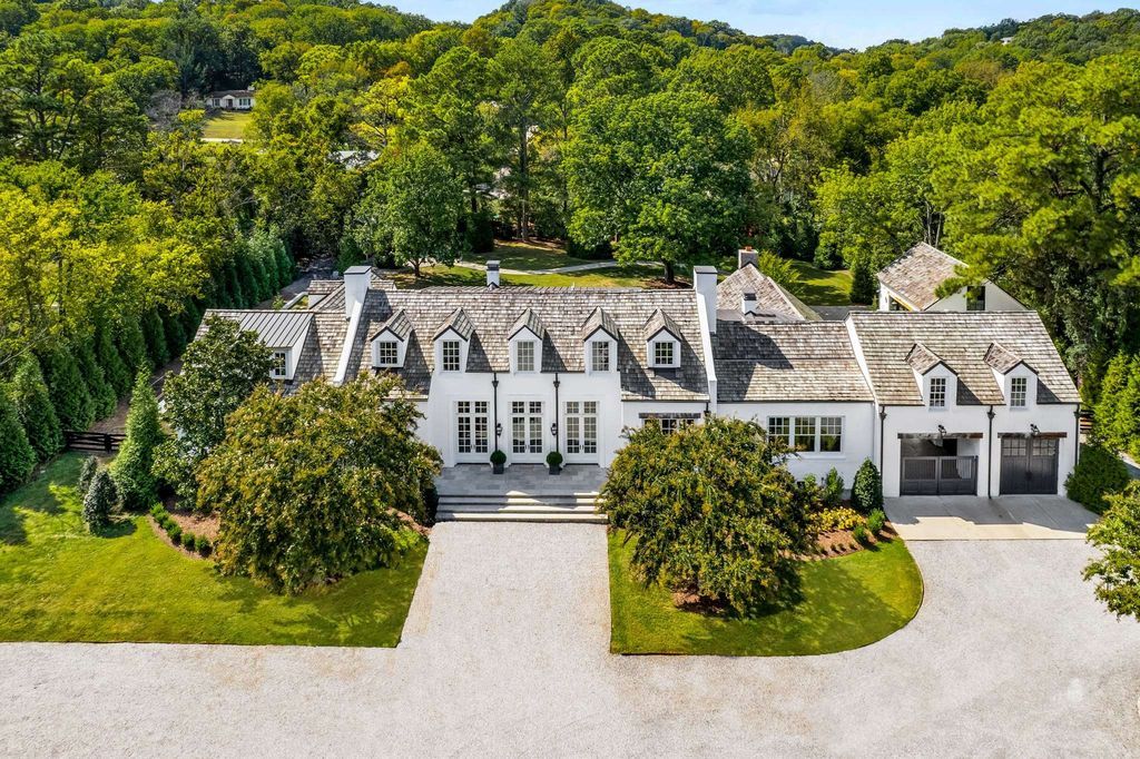 Opulence in Nashville Lindsay Hunt Sulaks Architectural Masterpiece Hits Market at 10 Million 1