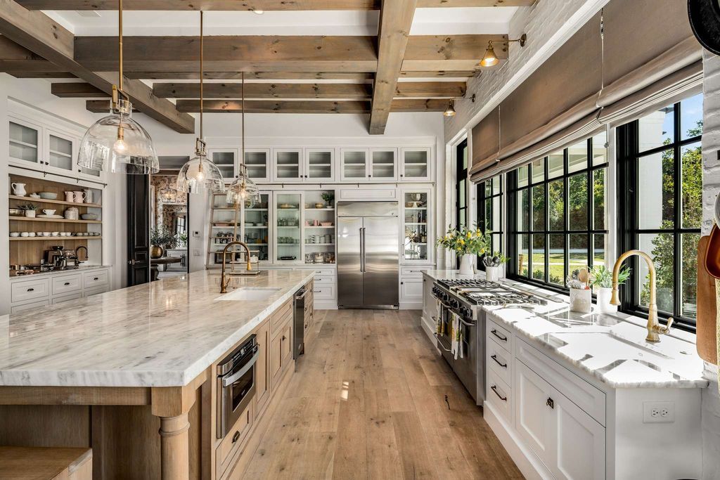 Opulence in Nashville Lindsay Hunt Sulaks Architectural Masterpiece Hits Market at 10 Million 17