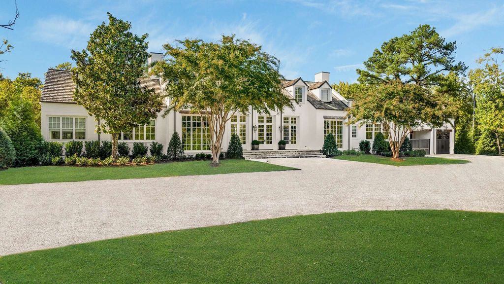 Opulence in Nashville Lindsay Hunt Sulaks Architectural Masterpiece Hits Market at 10 Million 2