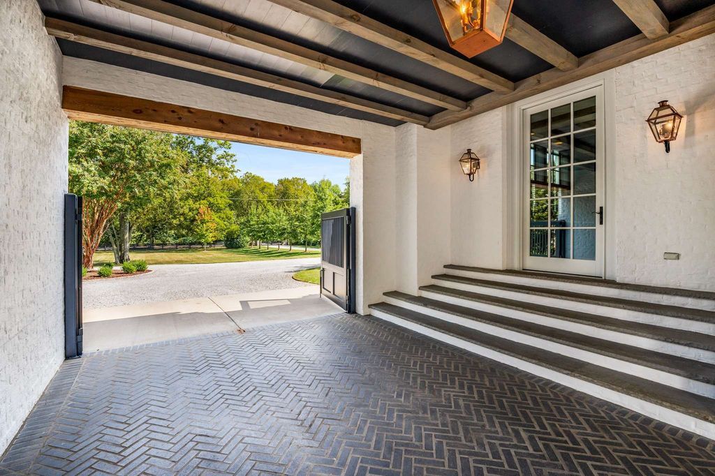 Opulence in Nashville Lindsay Hunt Sulaks Architectural Masterpiece Hits Market at 10 Million 55