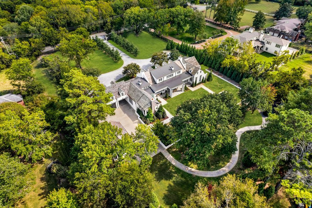 Opulence in Nashville Lindsay Hunt Sulaks Architectural Masterpiece Hits Market at 10 Million 59