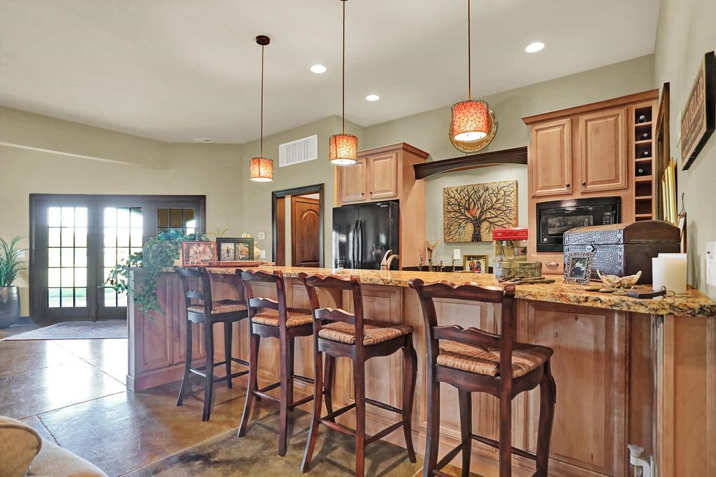 Opulent Oasis 2.5 Million Architectural Marvel Unveiled in Bargersville Indiana 39