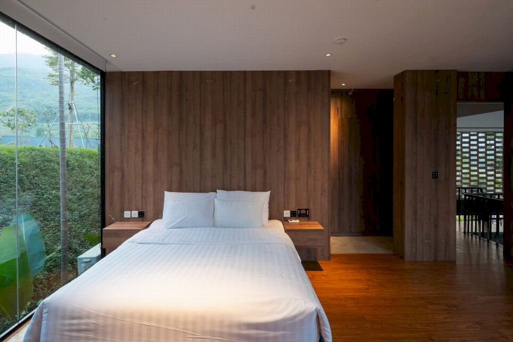 Quin Hill Camp, Harmony of Nature and Architecture by Idee Architects