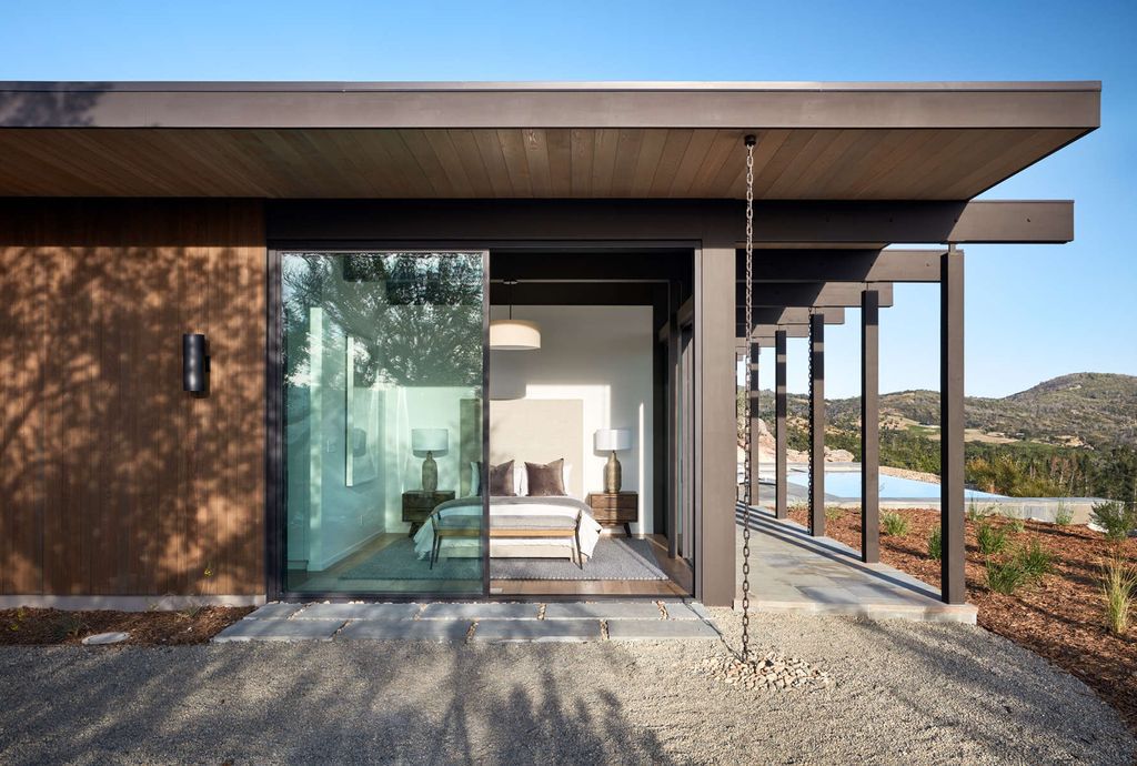 Sonoma Hilltop New Residence, Modern Living by Klopf Architecture