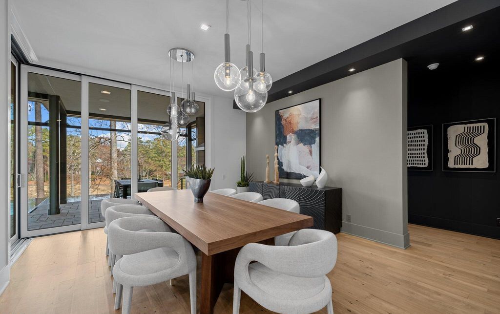 Sophisticated Elegance A 5.5 Million Oasis with Modern Design and Breathtaking North Carolina Vistas 15