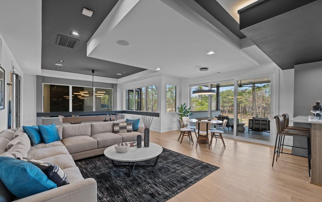 Sophisticated Elegance A 5.5 Million Oasis with Modern Design and Breathtaking North Carolina Vistas 31