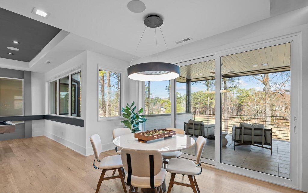 Sophisticated Elegance A 5.5 Million Oasis with Modern Design and Breathtaking North Carolina Vistas 34
