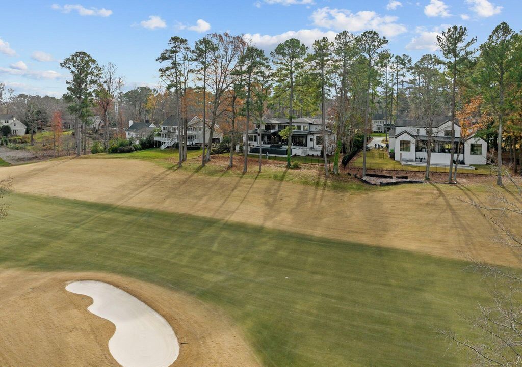 Sophisticated Elegance A 5.5 Million Oasis with Modern Design and Breathtaking North Carolina Vistas 4