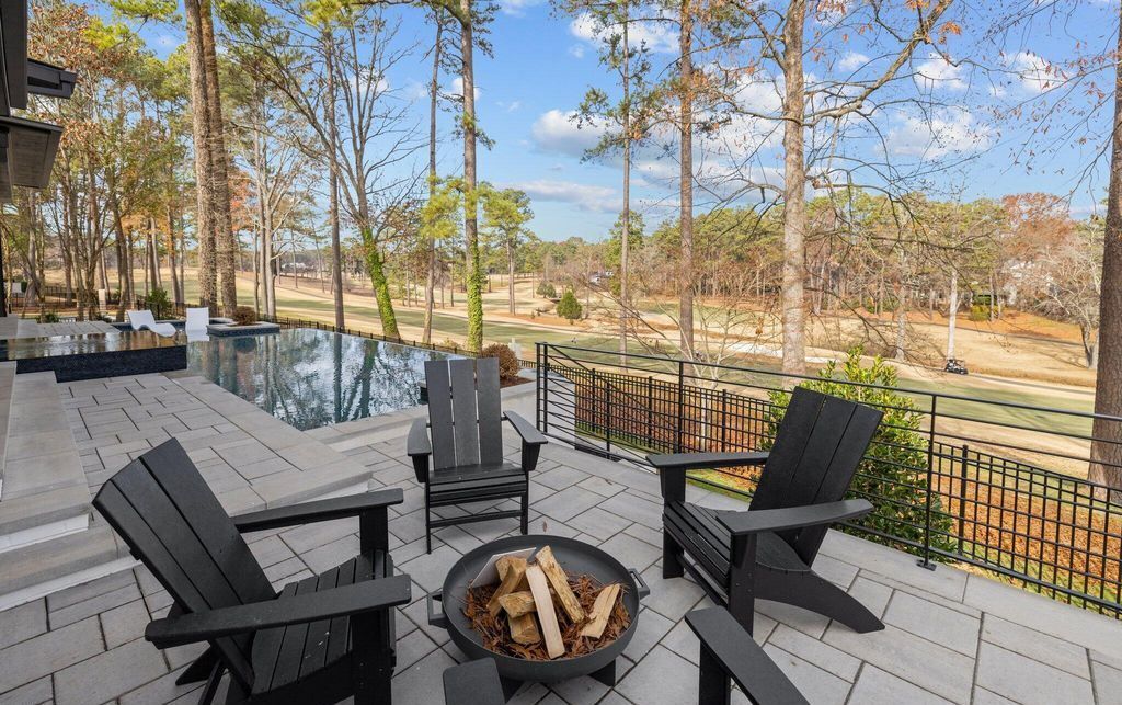 Sophisticated Elegance A 5.5 Million Oasis with Modern Design and Breathtaking North Carolina Vistas 47