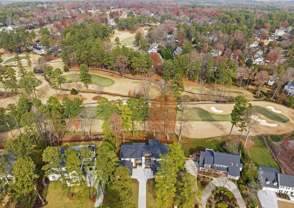 Sophisticated Elegance A 5.5 Million Oasis with Modern Design and Breathtaking North Carolina Vistas 55