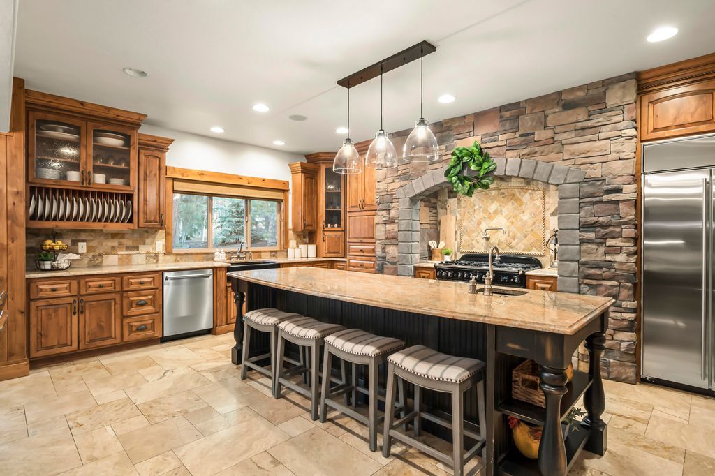 Sophisticated Luxury A Masterpiece Home on Tam McArthur Loop Broken Top Asking 2.098 Million 10