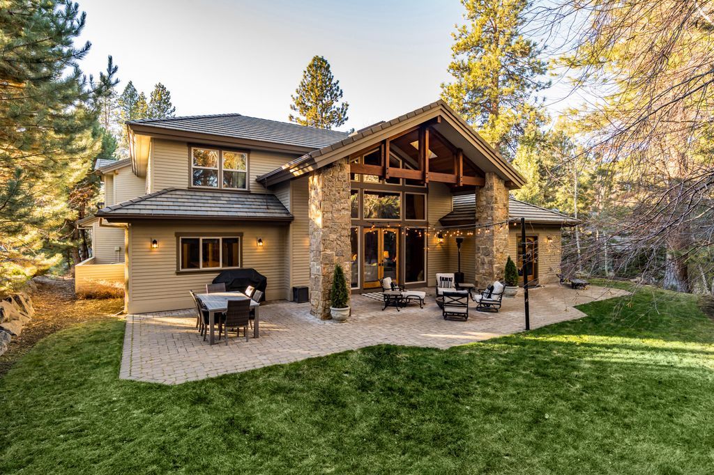 Sophisticated Luxury A Masterpiece Home on Tam McArthur Loop Broken Top Asking 2.098 Million 43