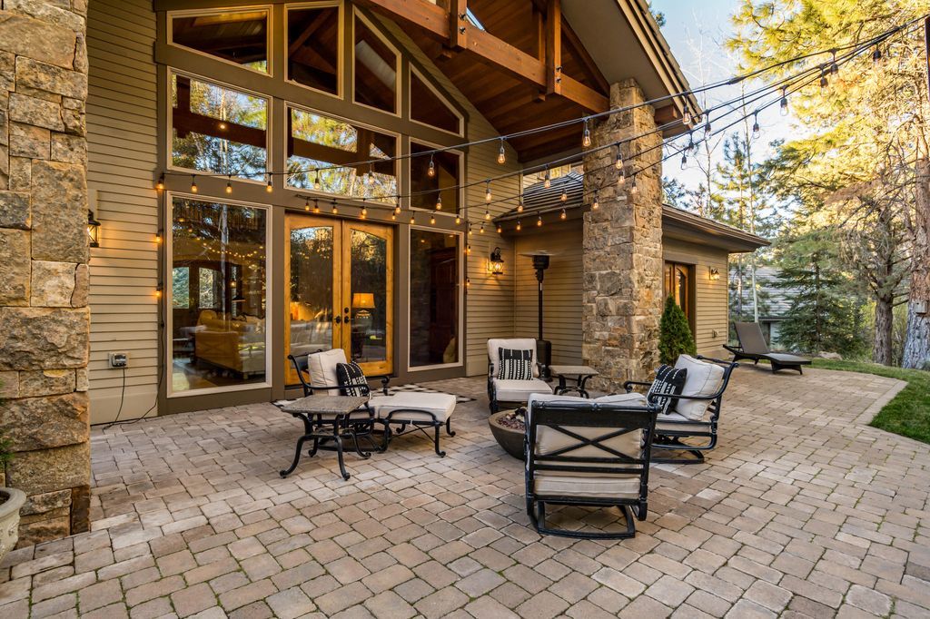 Sophisticated Luxury A Masterpiece Home on Tam McArthur Loop Broken Top Asking 2.098 Million 44