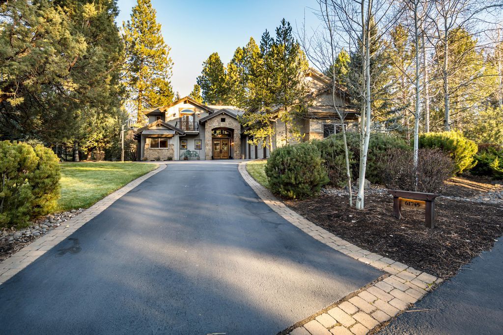 Sophisticated Luxury A Masterpiece Home on Tam McArthur Loop Broken Top Asking 2.098 Million 49