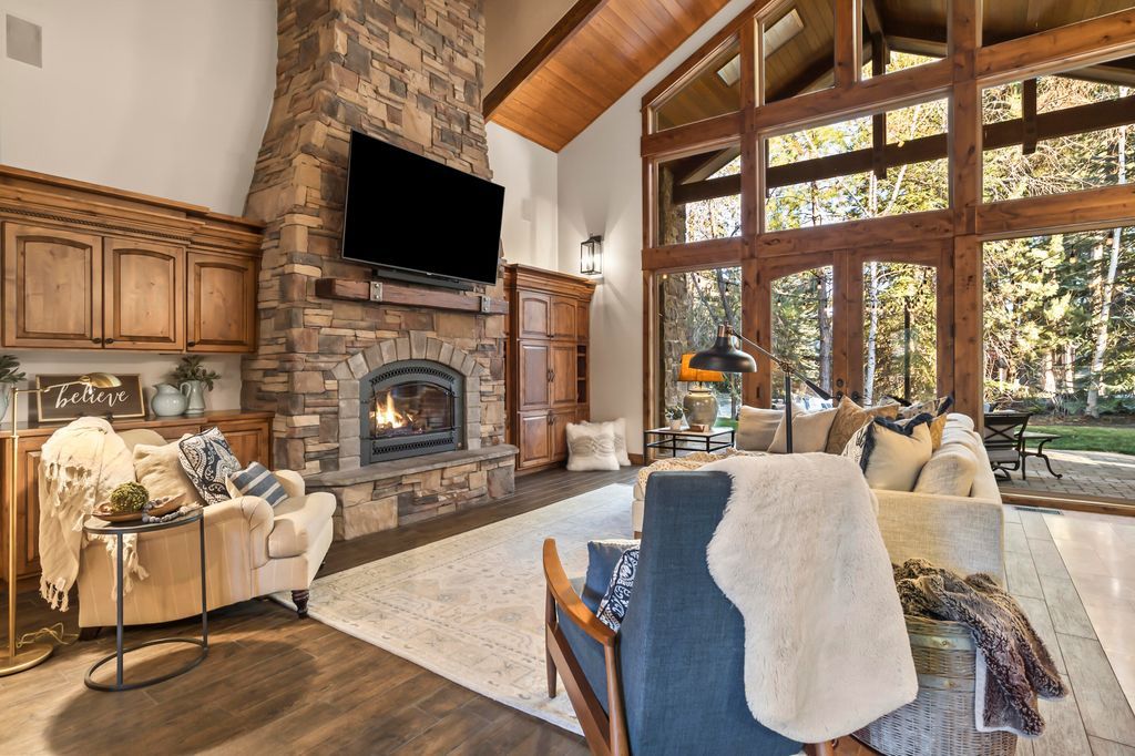 Sophisticated Luxury A Masterpiece Home on Tam McArthur Loop Broken Top Asking 2.098 Million 8